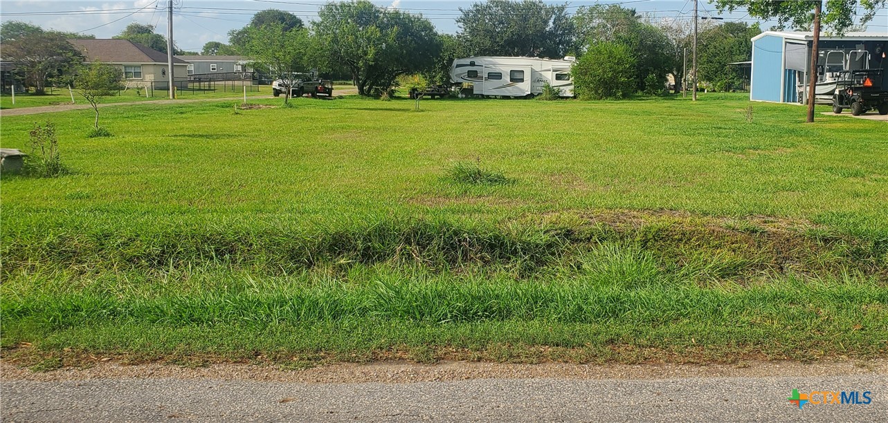 608 W WASHINGTON Avenue