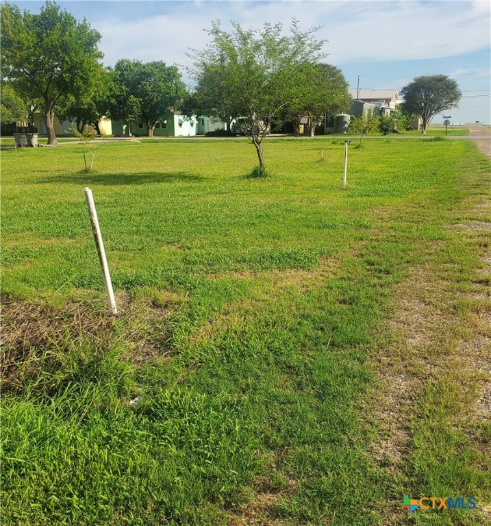 608 W WASHINGTON Avenue