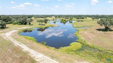 000 Garcitas Creek Ranch Road BLK 4 Lot 10 Inez TX 77968