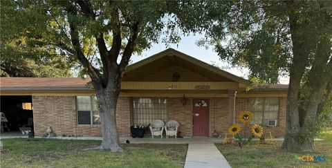 A home in Carrizo Springs