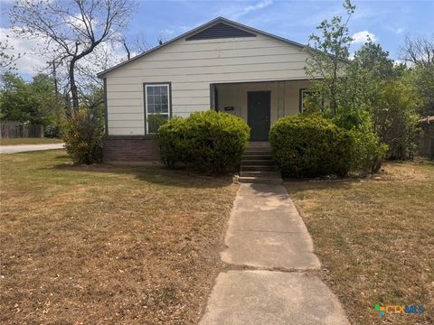 Photo of 2001 S 9th Street, Temple, TX 76504 (MLS # 612927)