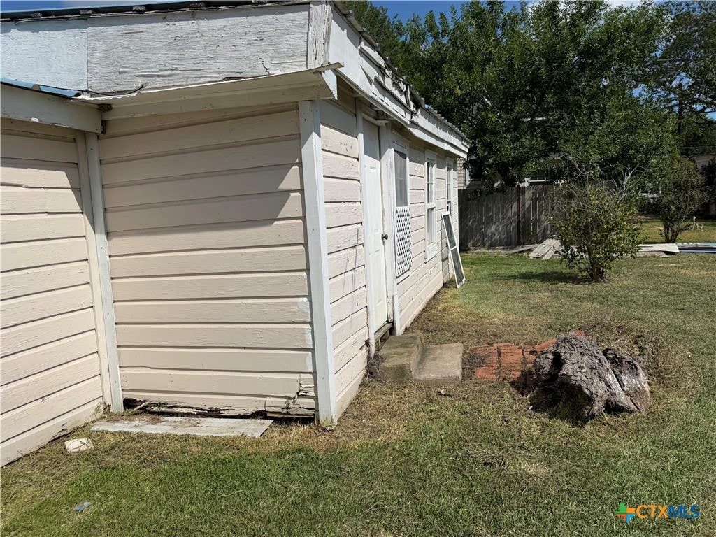 Photo of 415 S Virginia Street, Port Lavaca, TX 77979 (MLS # 621748)