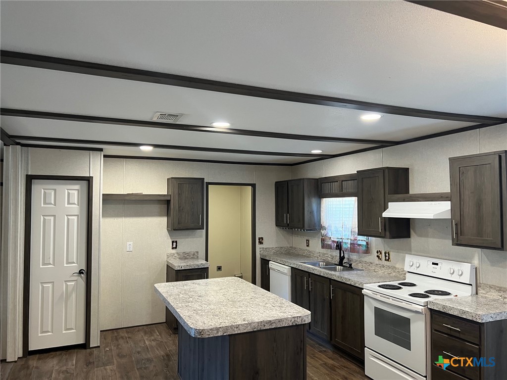 Canyon Lake, Texas 78133, United States, 3 Bedrooms Bedrooms, ,2 BathroomsBathrooms,Residential,Active,123549