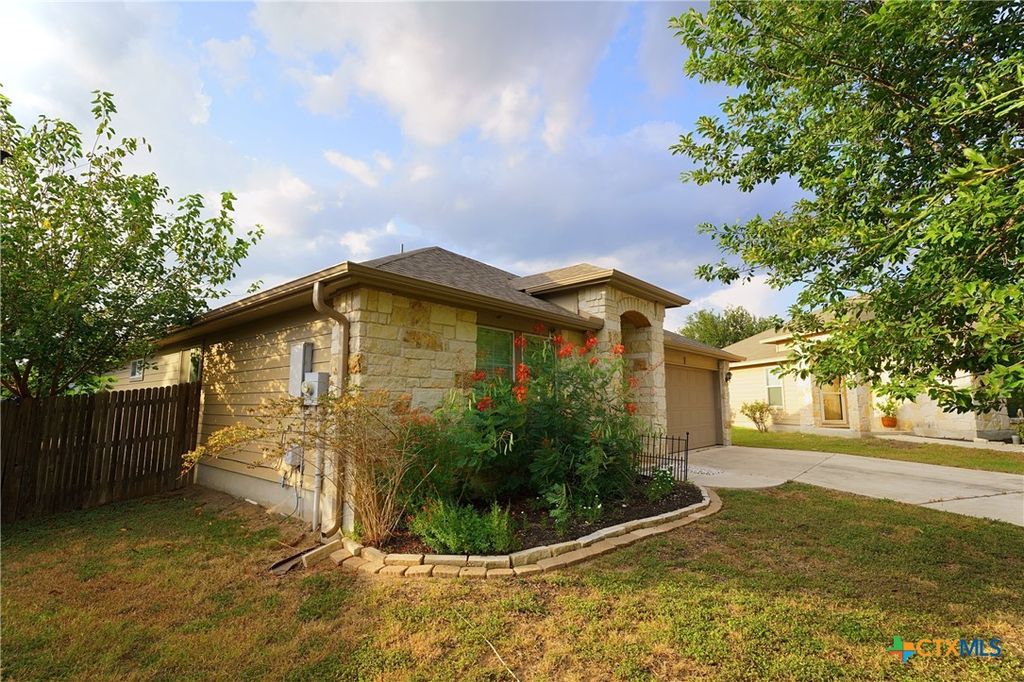 Photo of 115 Encina Cove, San Marcos, TX 78666 (MLS # 589598)