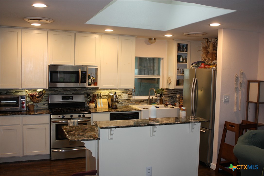 New Braunfels, Texas 78130, United States, 2 Bedrooms Bedrooms, ,2 BathroomsBathrooms,Residential,Pending,6355