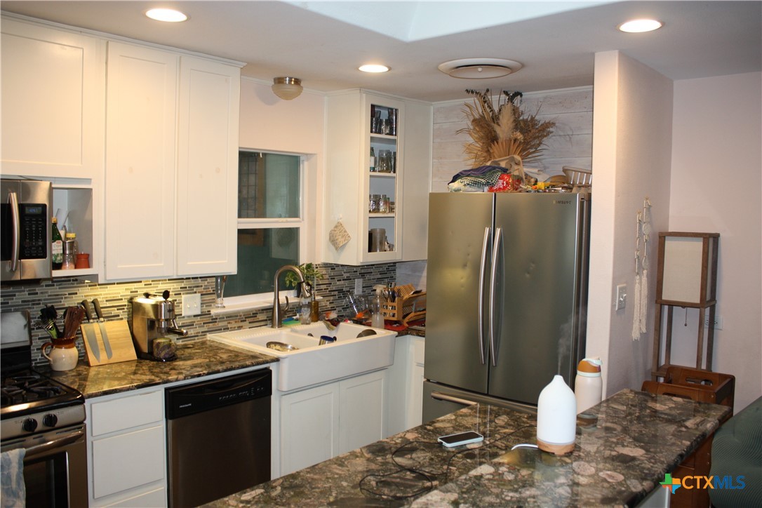 New Braunfels, Texas 78130, United States, 2 Bedrooms Bedrooms, ,2 BathroomsBathrooms,Residential,Pending,6355