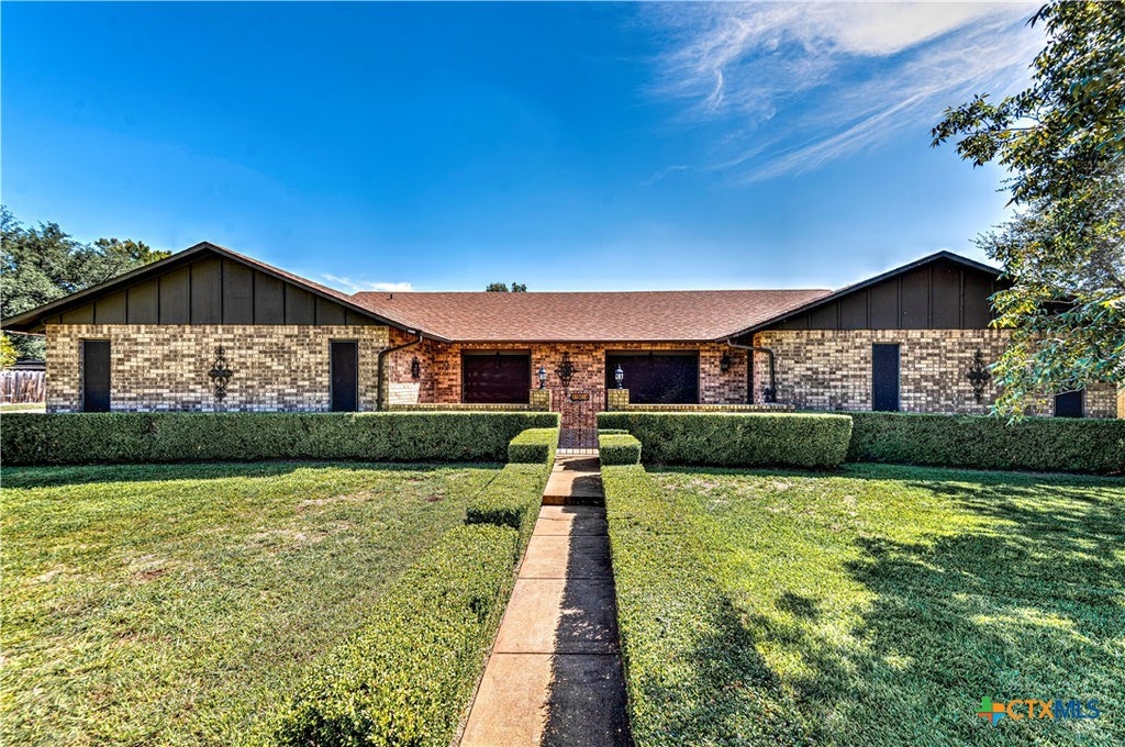 Photo of 3901 Laurel Road, Temple, TX 76502 (MLS # 626619)