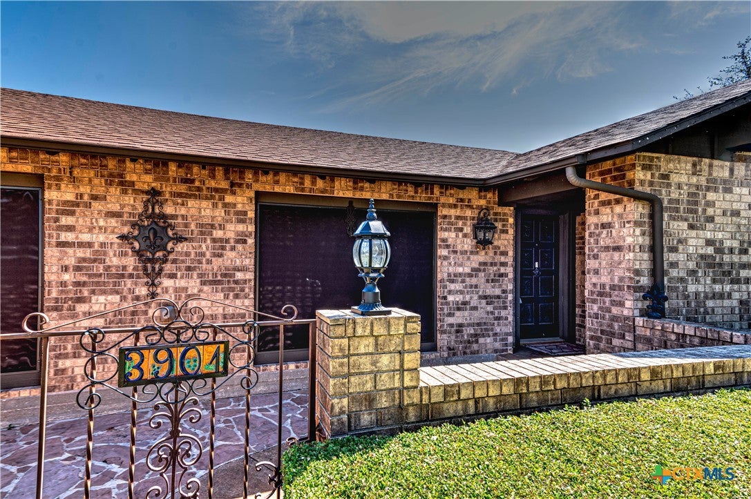 3901 Laurel Road