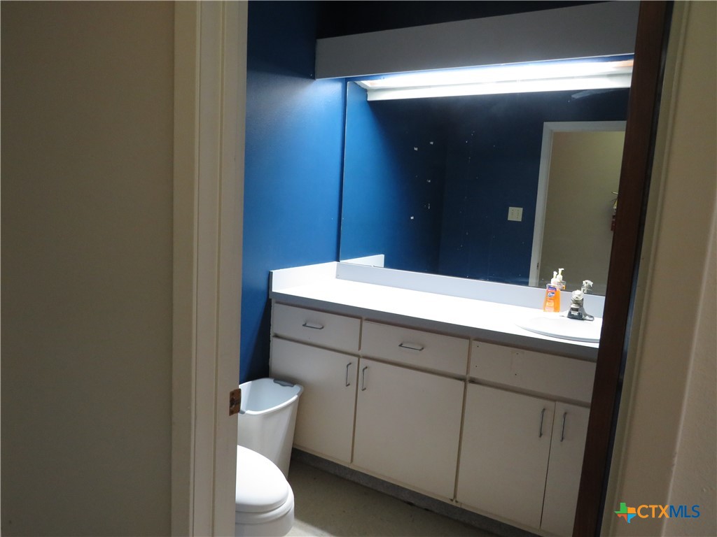 1205 W Austin Street