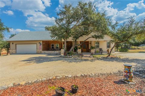 Photo of 1994 Lakeview Drive, Canyon Lake, TX 78133 (MLS # 594512)