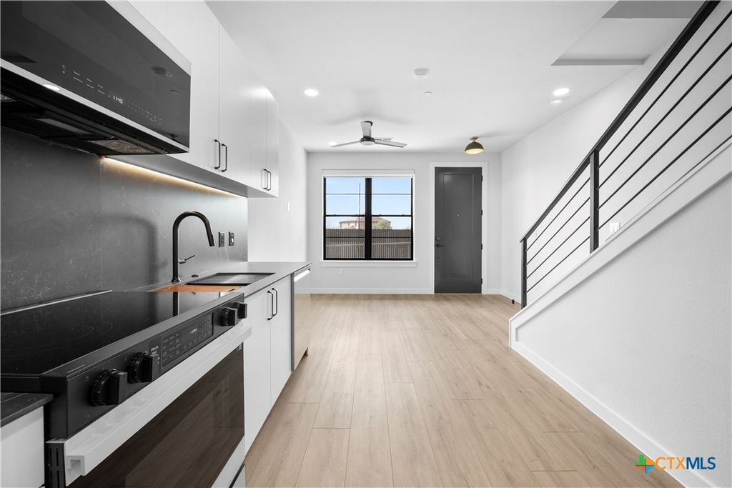 Photo of 634 Central Parkway #1114, New Braunfels, TX 78130 (MLS # 611177)