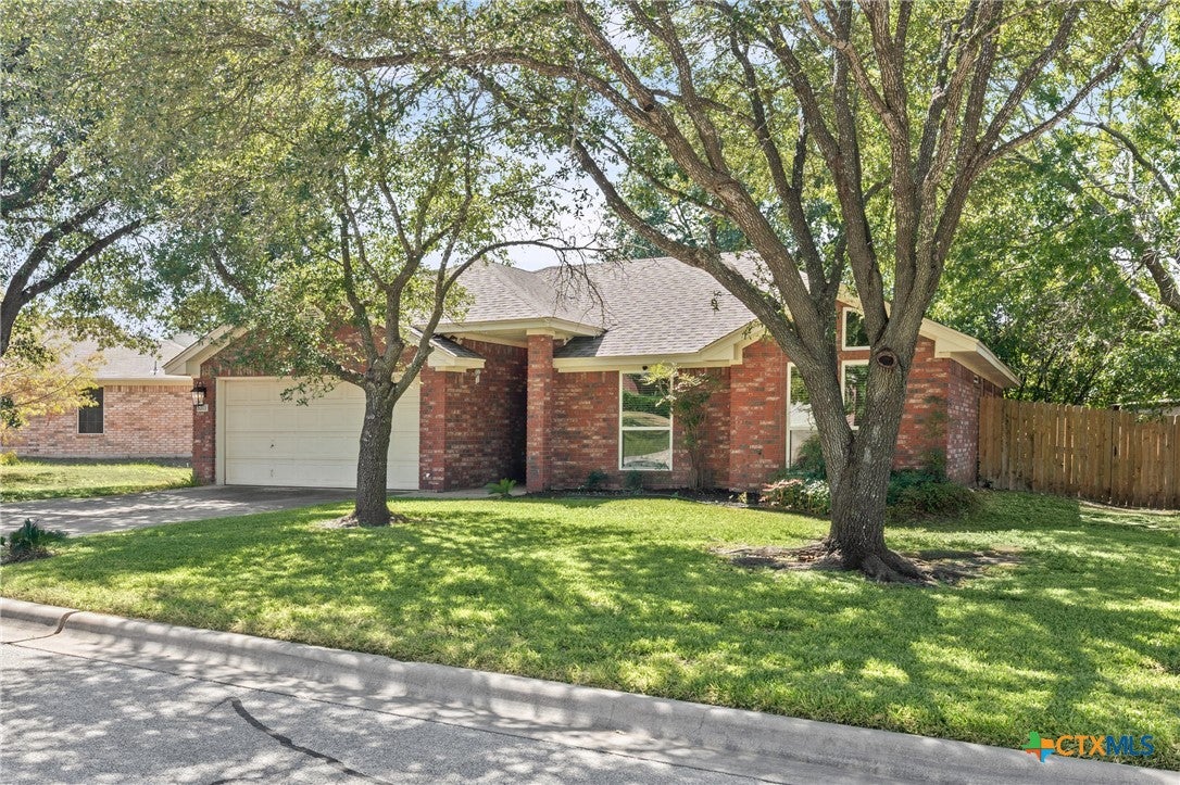 5313 Trail Drive