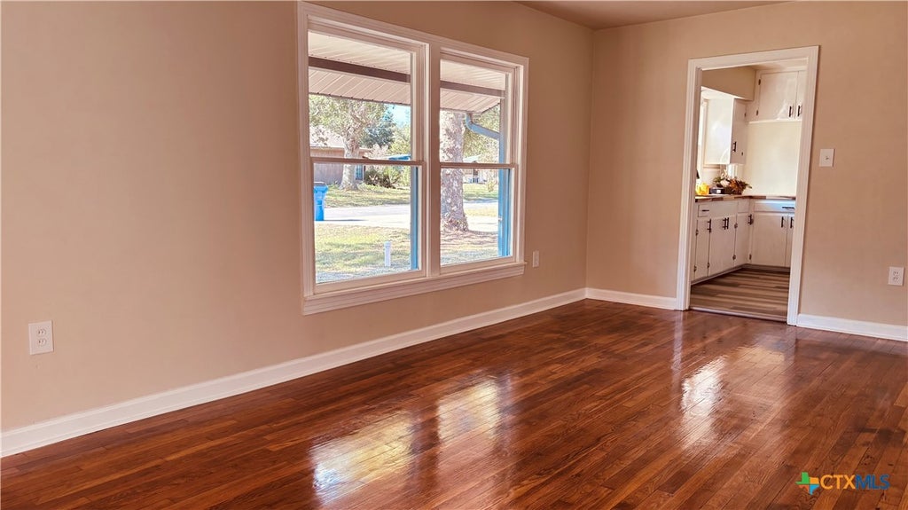Photo of 213 Romberg Street, Seguin, TX 78155 (MLS # 628049)