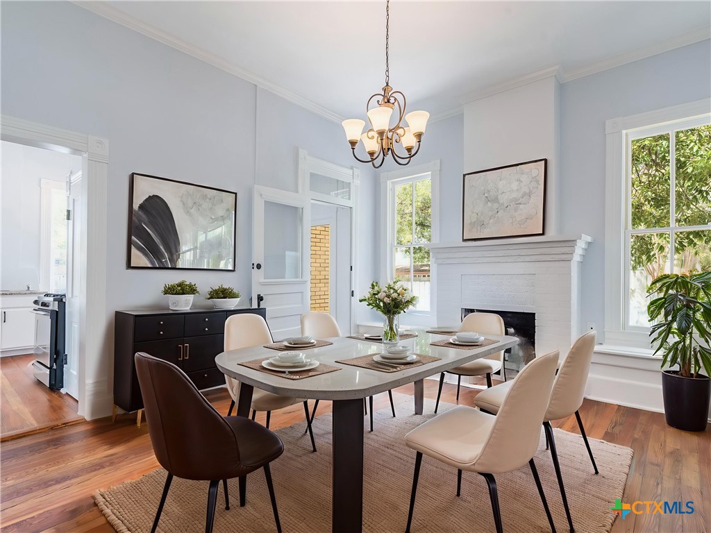 351 N Guenther Avenue