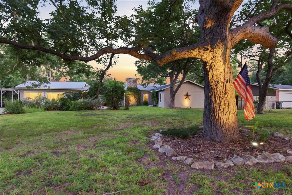 Photo of 2108 River Road, San Marcos, TX 78666 (MLS # 619328)