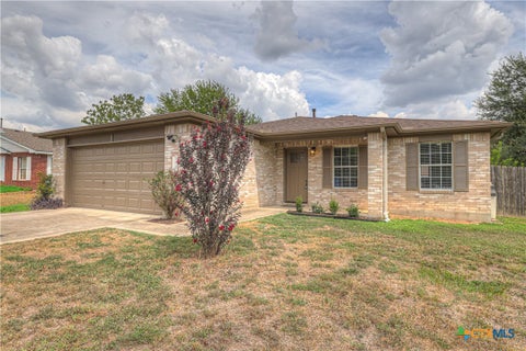Photo of 104 Grant Way, Kyle, TX 78640 (MLS # 626645)
