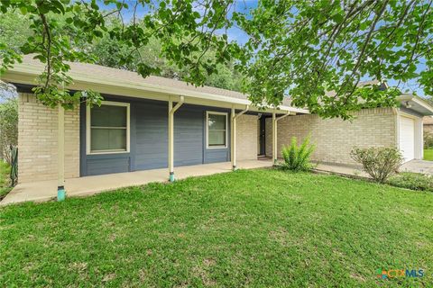 Photo of 109 Nantucket Avenue, Victoria, TX 77904 (MLS # 611909)