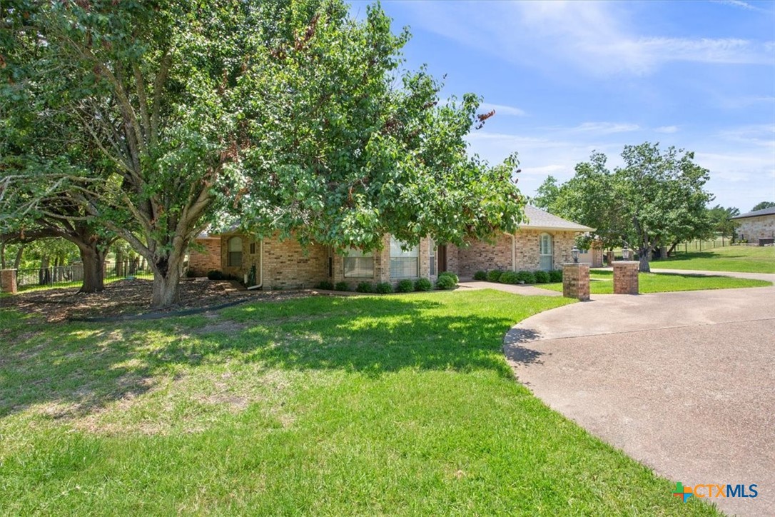 1204 Fairway Circle