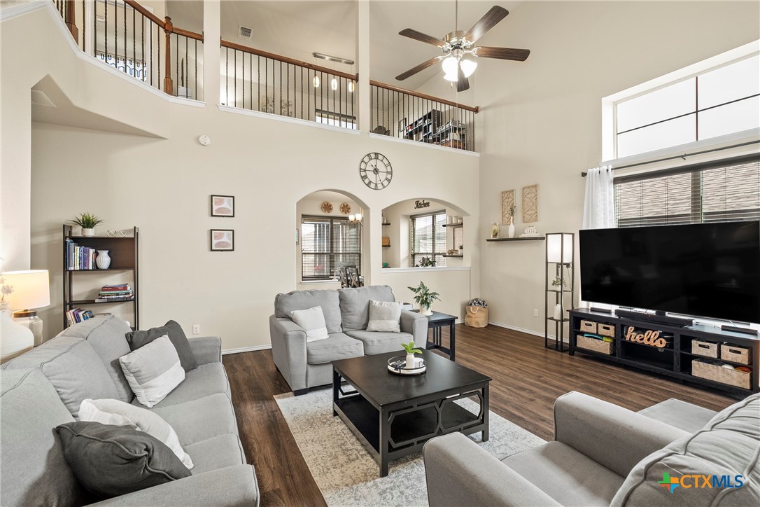 5707 AMBROSE Circle