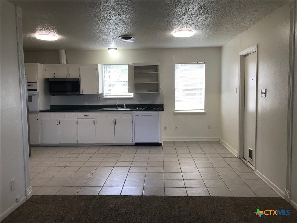 2716 Live Oak Drive