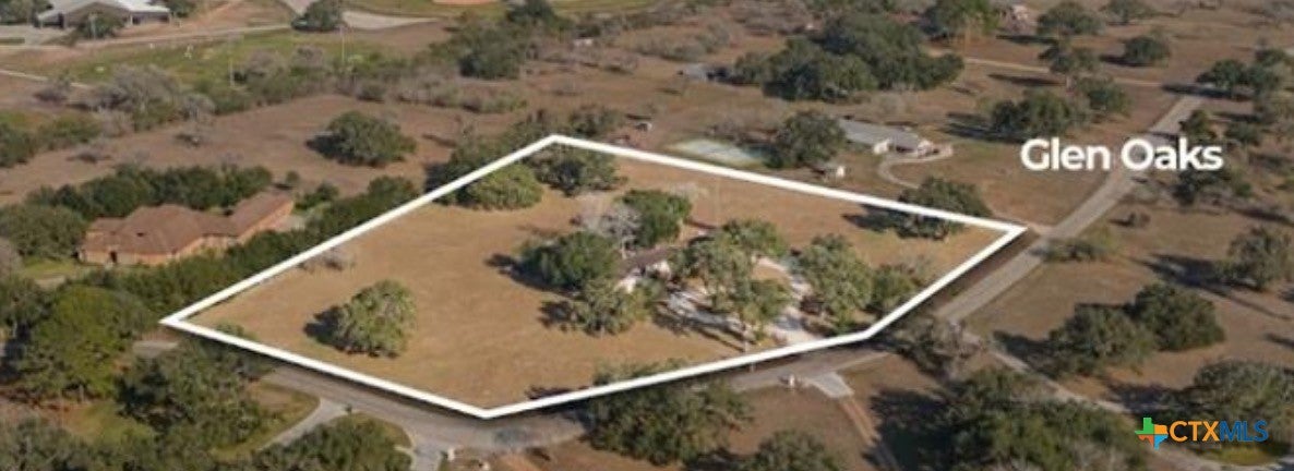 404 Glen Oaks Ln