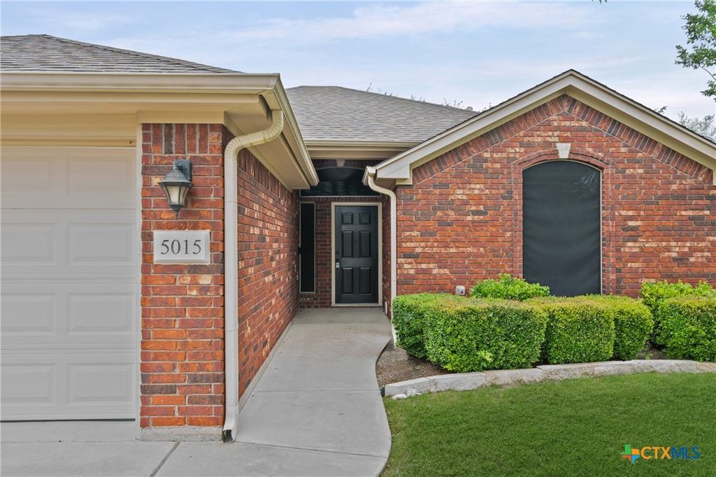 Photo of 5015 Karla Way, Temple, TX 76502 (MLS # 611460)