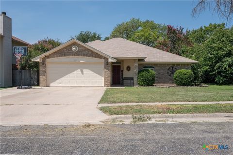 Photo of 220 Atkinson Avenue, Copperas Cove, TX 76522 (MLS # 620770)
