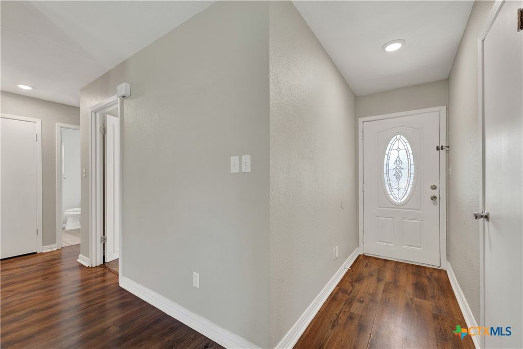 Photo of 1917 Castle Gate Circle, San Marcos, TX 78666 (MLS # 613824)