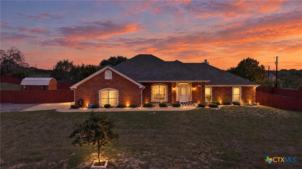 Photo of 1042 County Road 3351, Kempner, TX 76539 (MLS # 627851)
