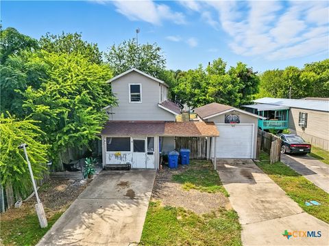 206 Cheeves Avenue Port Lavaca TX 77979