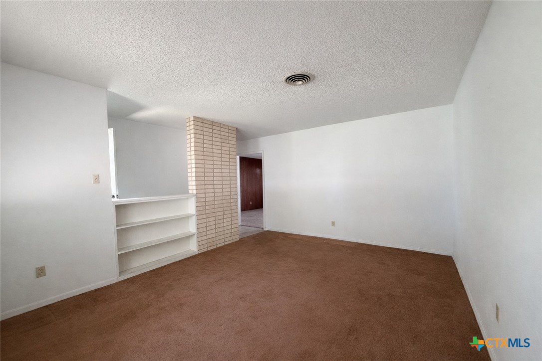 3110 Las Moras Drive