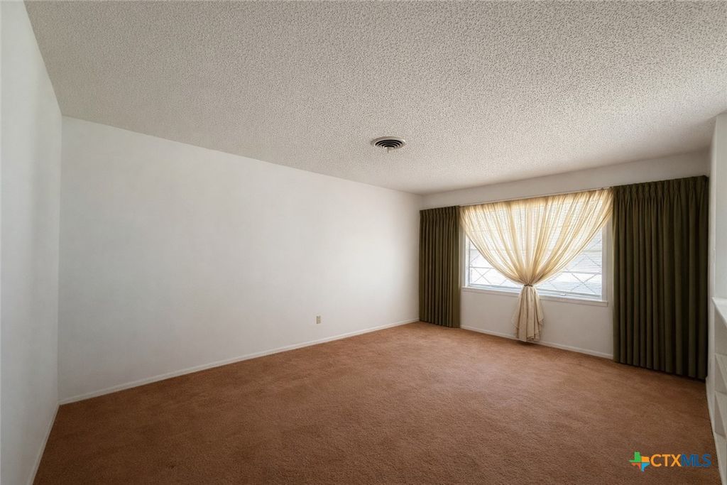 Photo of 3110 Las Moras Drive, Temple, TX 76502 (MLS # 609735)