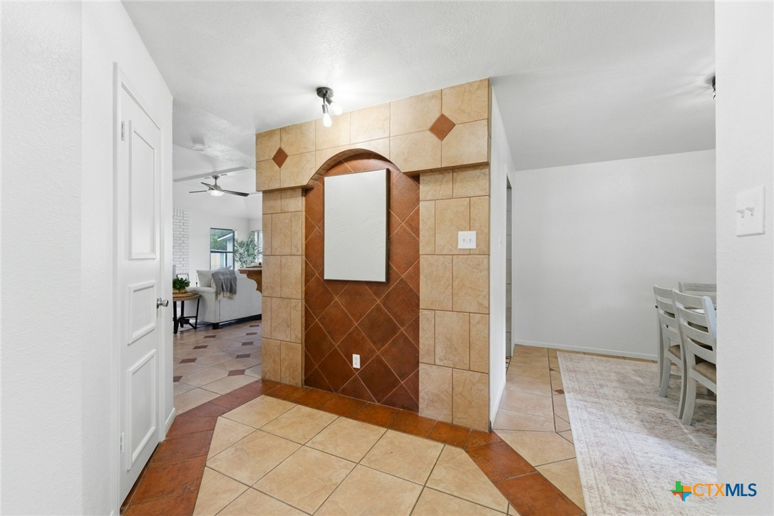 4814 Creekside Drive