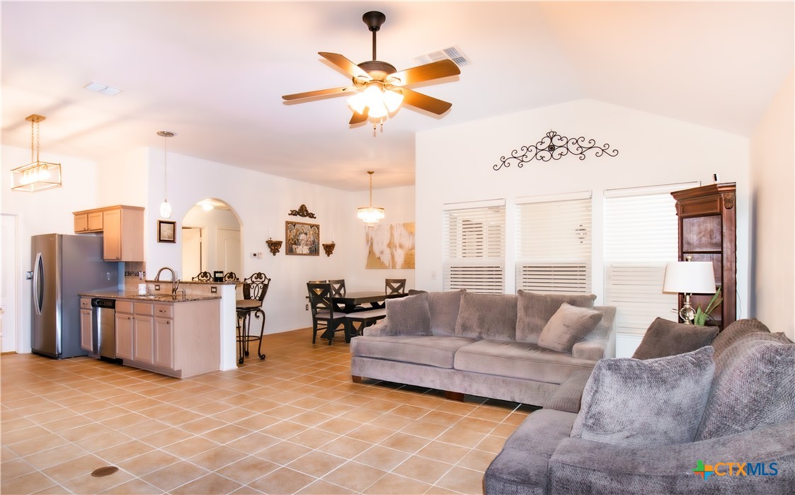 206 Yellowstone Drive