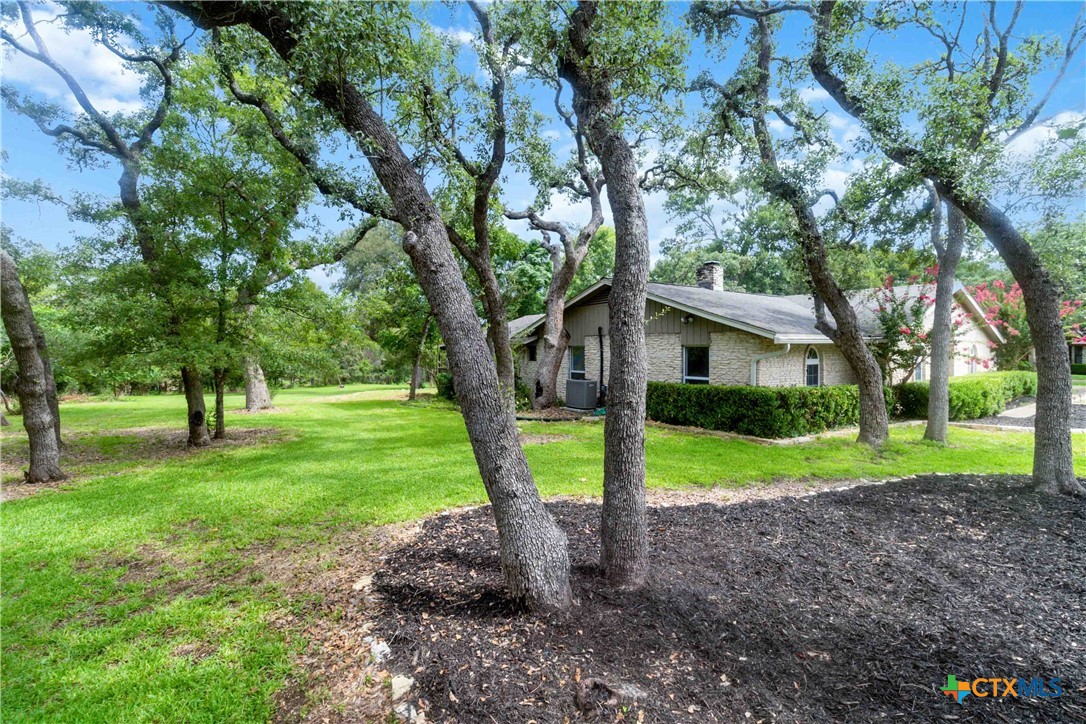 Photo 6 of 45 of 106 Kildeer Drive house