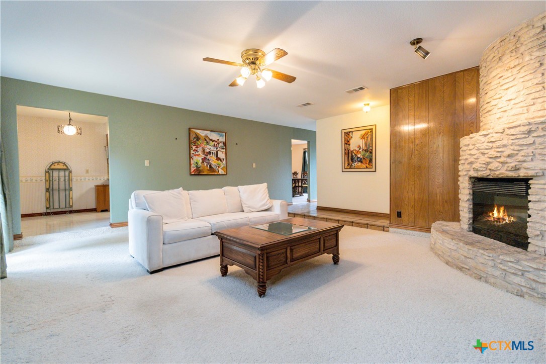 Photo 8 of 45 of 106 Kildeer Drive house