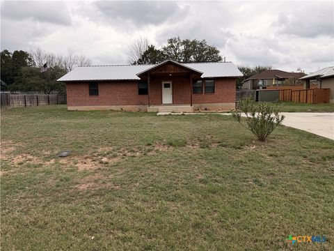 Photo of 1616 Lonesome, Canyon Lake, TX 78133 (MLS # 606573)