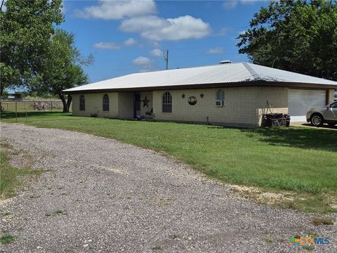Photo of 113 Leisure Acres Drive, Gatesville, TX 76528 (MLS # 615812)