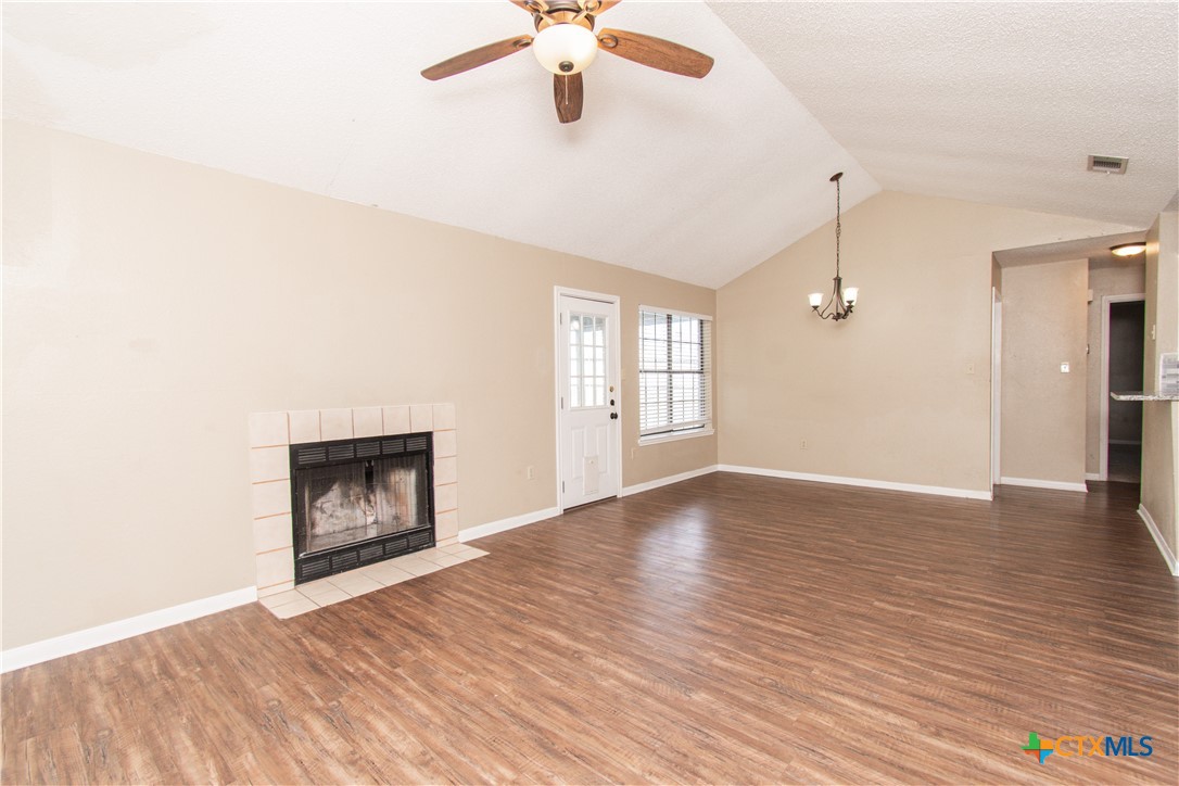 3002 Honeysuckle Circle