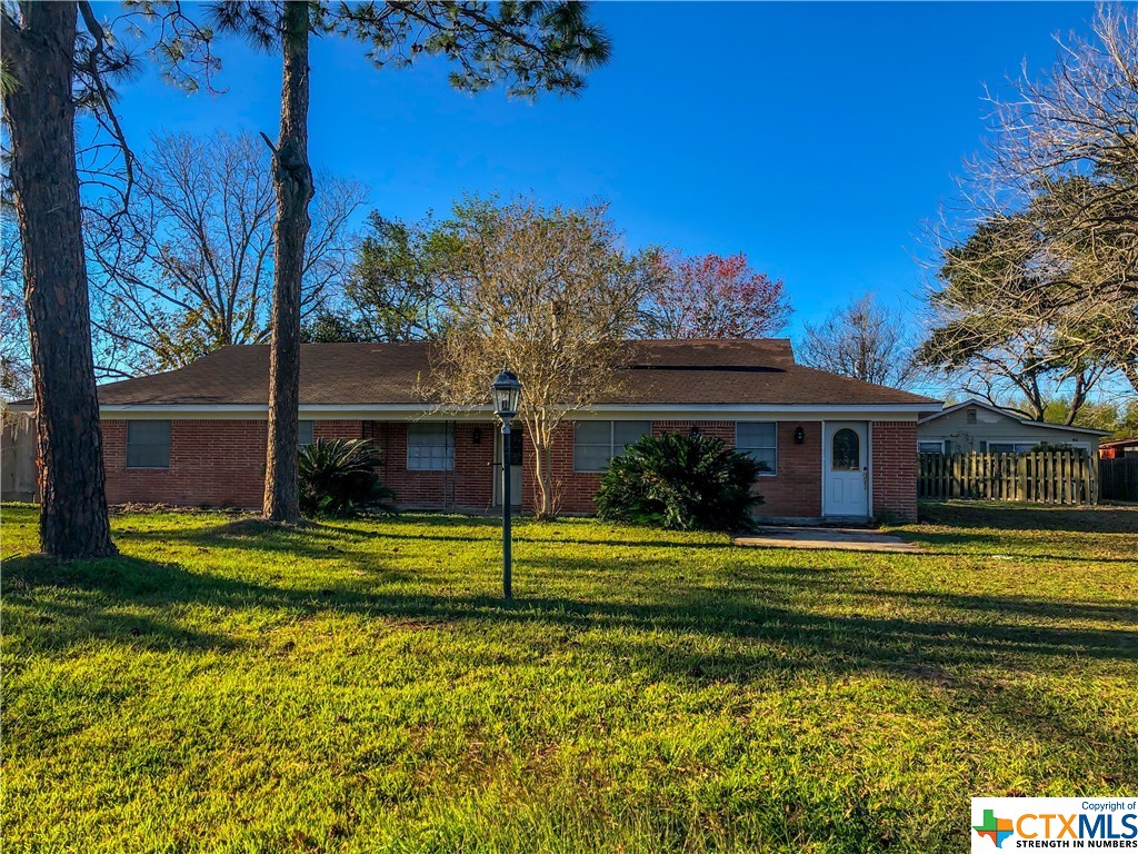 Photo 1 of 37 — 86 Kathy, Victoria, TX 77905