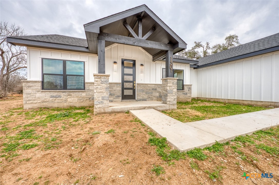 1501 Woodcrest Drive