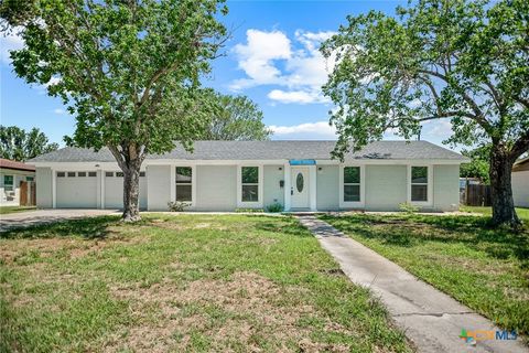 Photo of 210 Travis Street, Port Lavaca, TX 77979 (MLS # 612003)