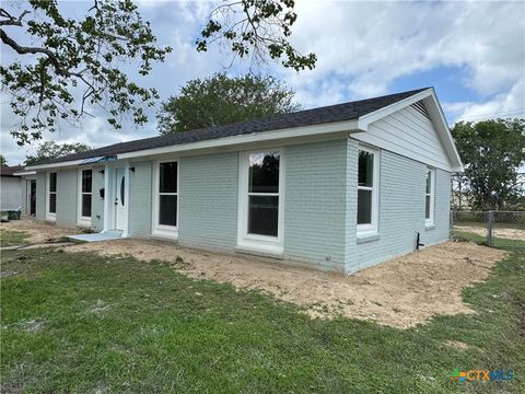 Photo of 210 Travis Street, Port Lavaca, TX 77979 (MLS # 612003)