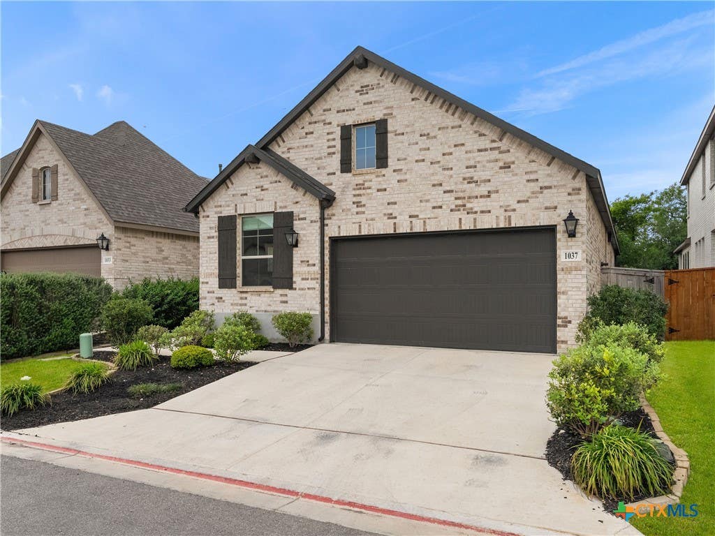Photo of 1037 Easy Gruene, New Braunfels, TX 78130 (MLS # 610787)