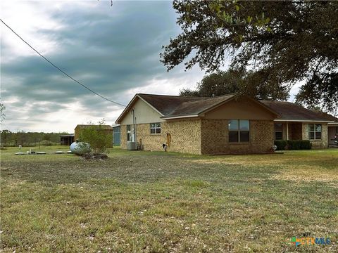 A home in Schulenburg