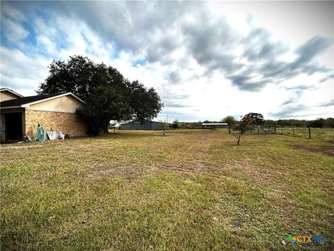 A home in Schulenburg