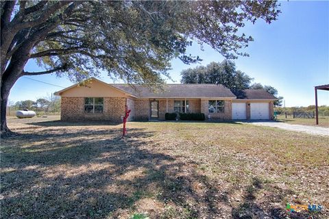 A home in Schulenburg