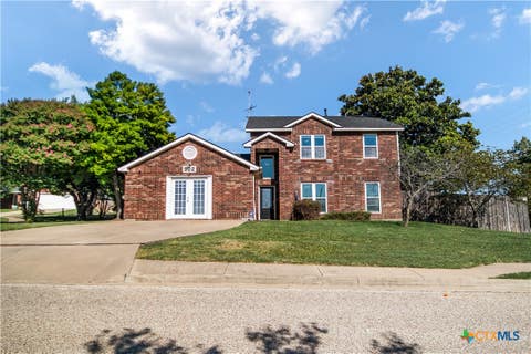 Photo of 502 Margaret Lee Street, Copperas Cove, TX 76522 (MLS # 620999)