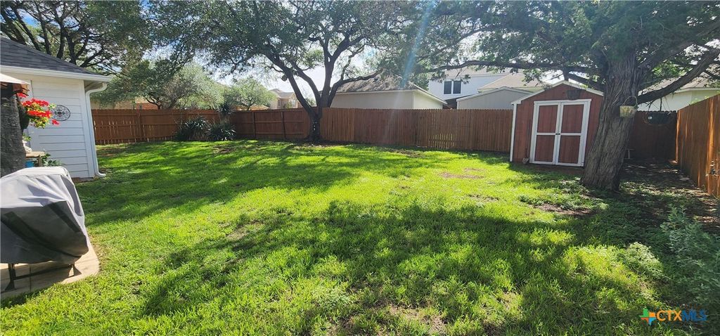 Photo of 213 Bending Oak, New Braunfels, TX 78132 (MLS # 611188)