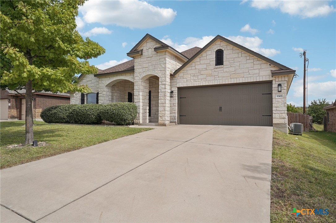 3303 Vineyard Trail